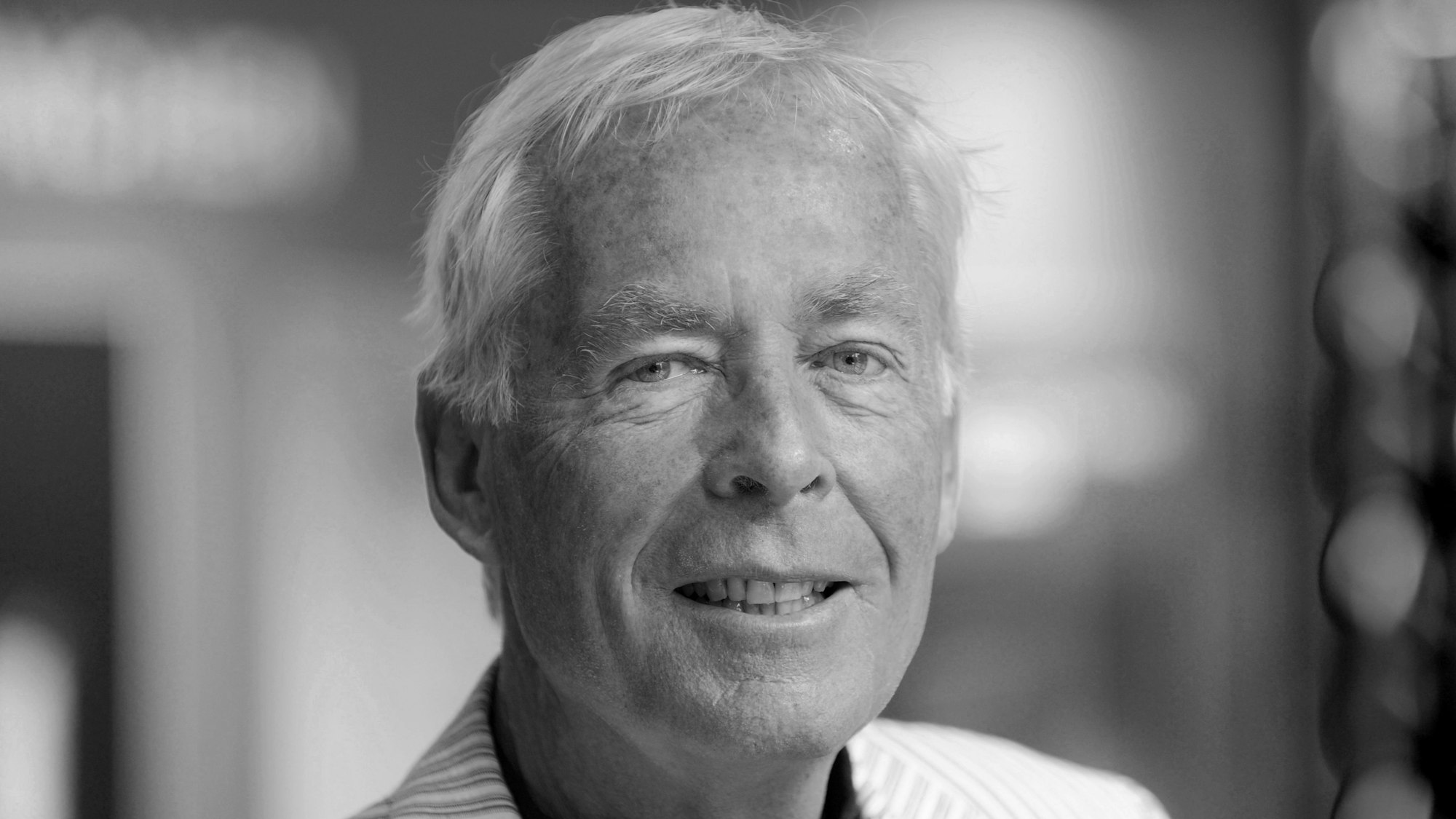 Das Bild zeigt den Kinderbuchautor und Tabaluga-Zeichner Helme Heine. Heine sei im Alter von 84 Jahren in Russell in Neuseeland gestorben, teilte die Verlagsgruppe Beltz unter Berufung auf den Sohn Heines mit. Foto: Tobias Hase/dpa