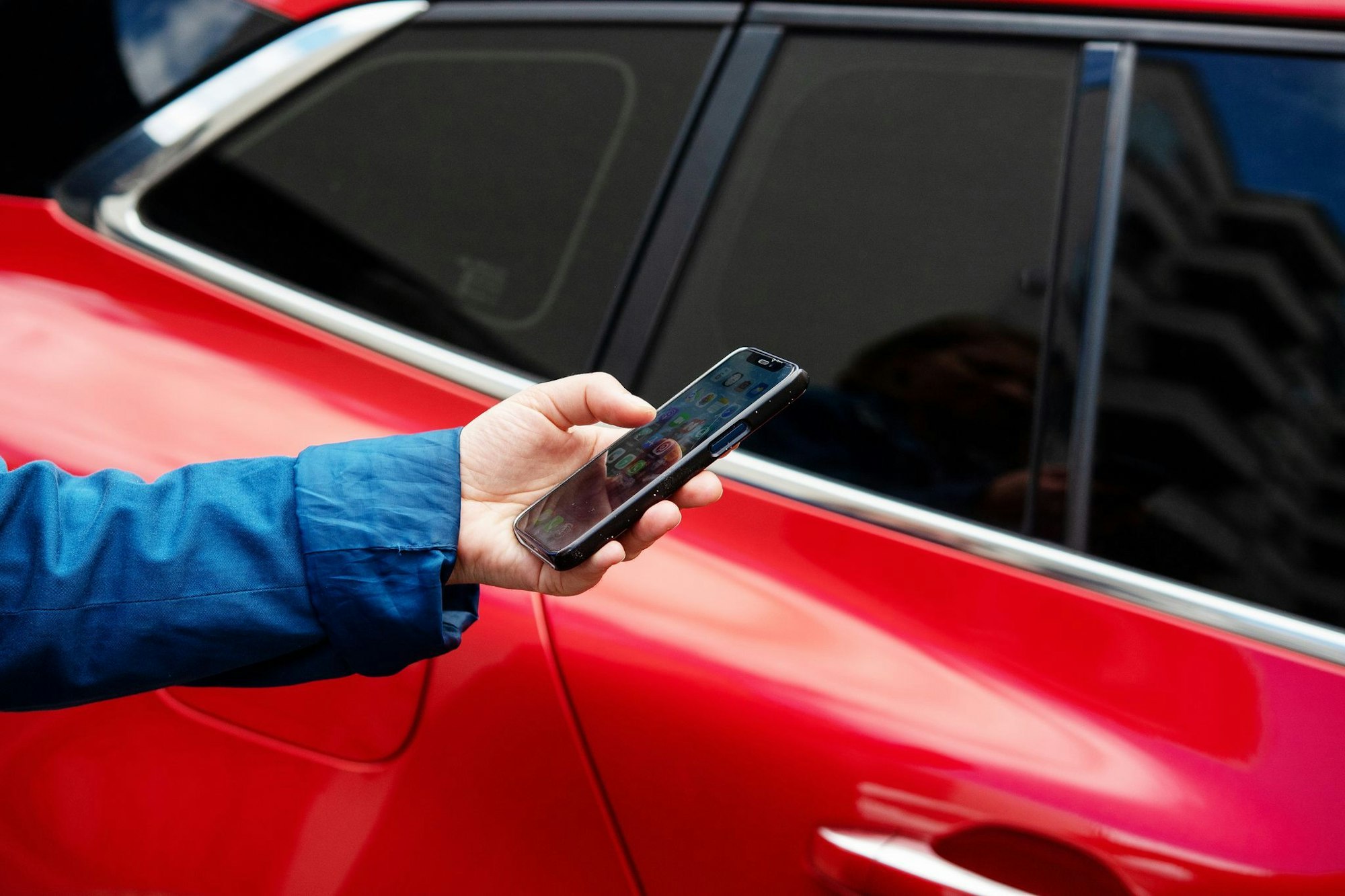 Nach Unfall: Wer auf eigene Faust einen Mietwagen bucht, kann gegen die Schadenminderungspflicht verstoßen.