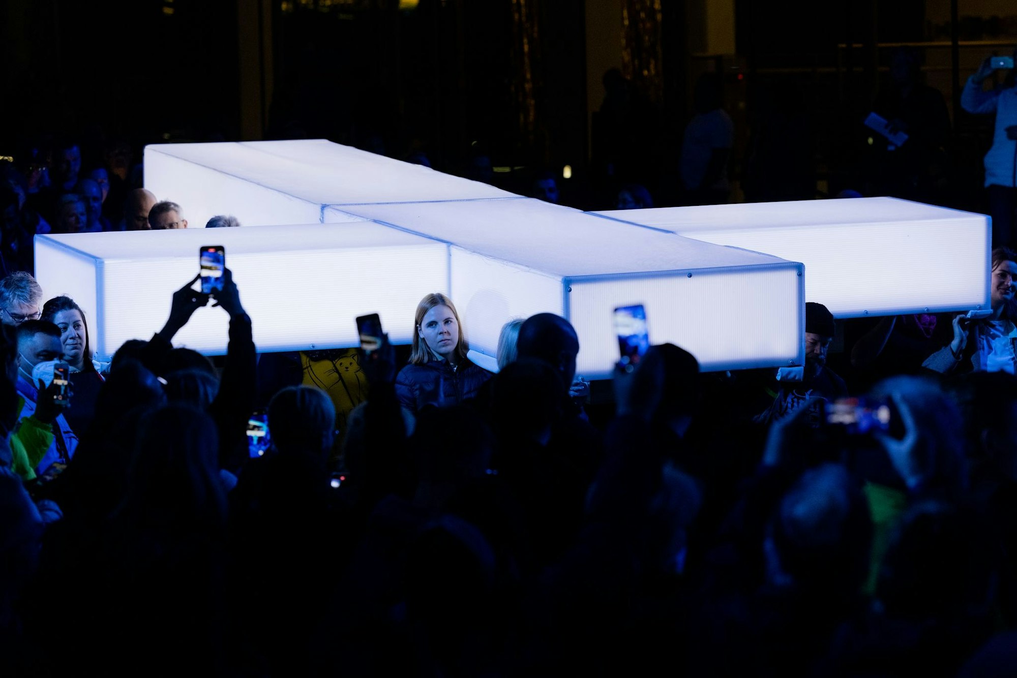 Bei «Die Passion» wurde stets ein großes Kreuz durch Innenstädte getragen - 2026 wird es nicht der Fall sein. (Archivbild)