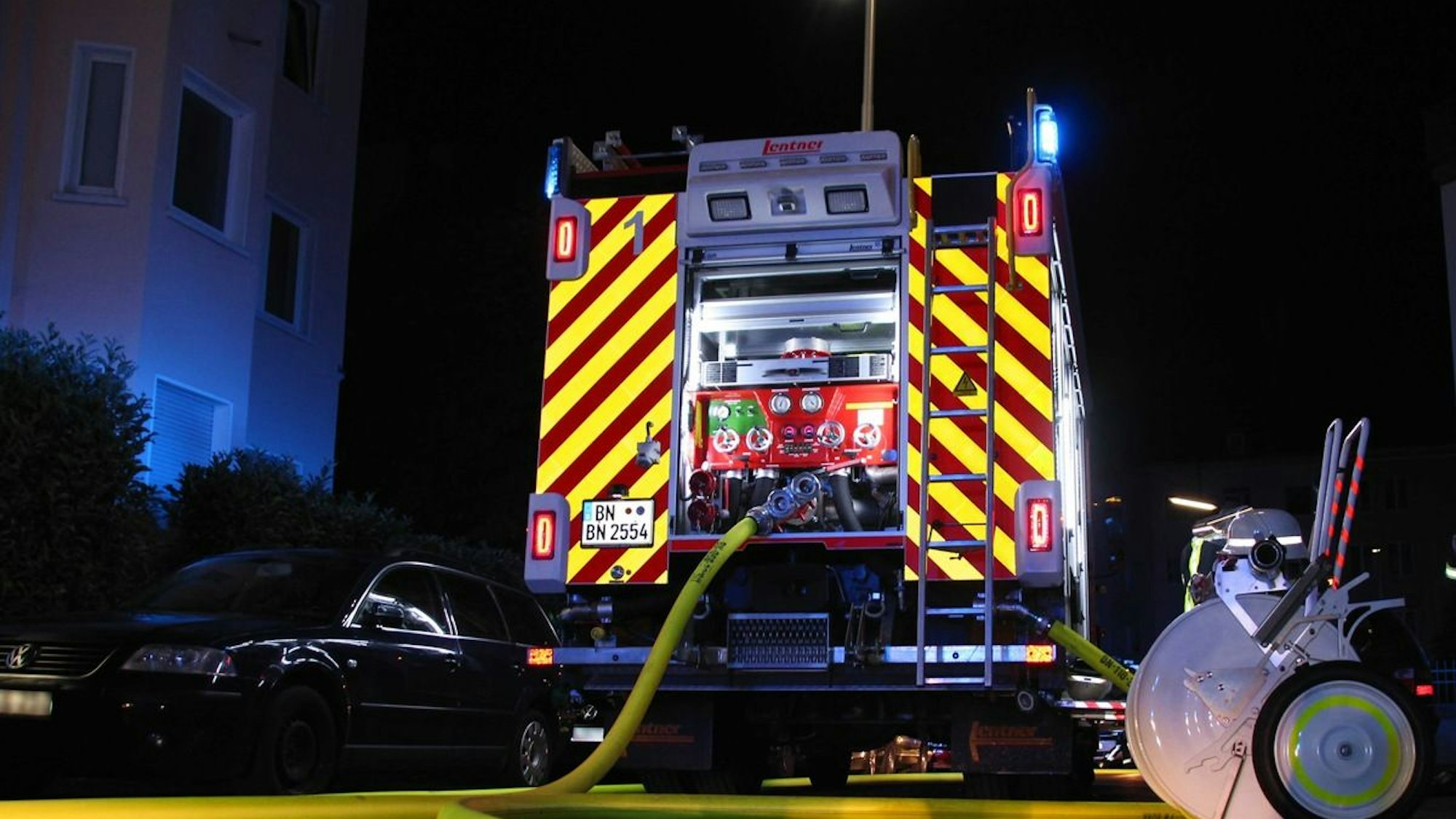 Brand in Einfamilienhaus in Bonn-Niederholtorf.