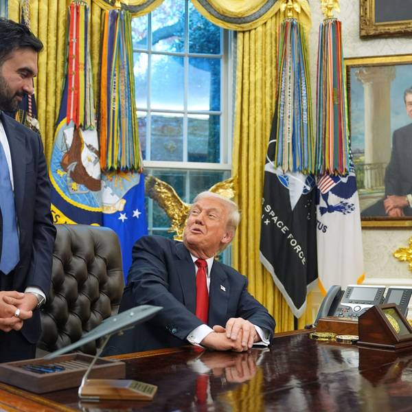 US-Präsident Donald Trump (r) und der gewählte Bürgermeister von New York City, Zohran Mamdani, treffen sich im Oval Office des Weißen Hauses.
