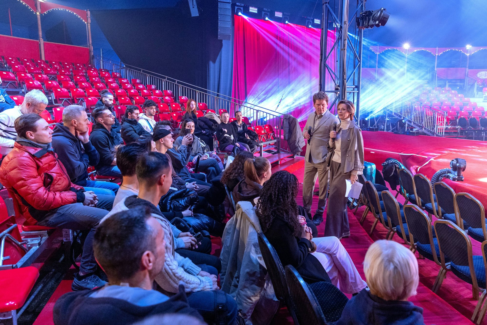 Ilja Smitt und Katja Smitt-Bondareva bei der ersten Besprechung.