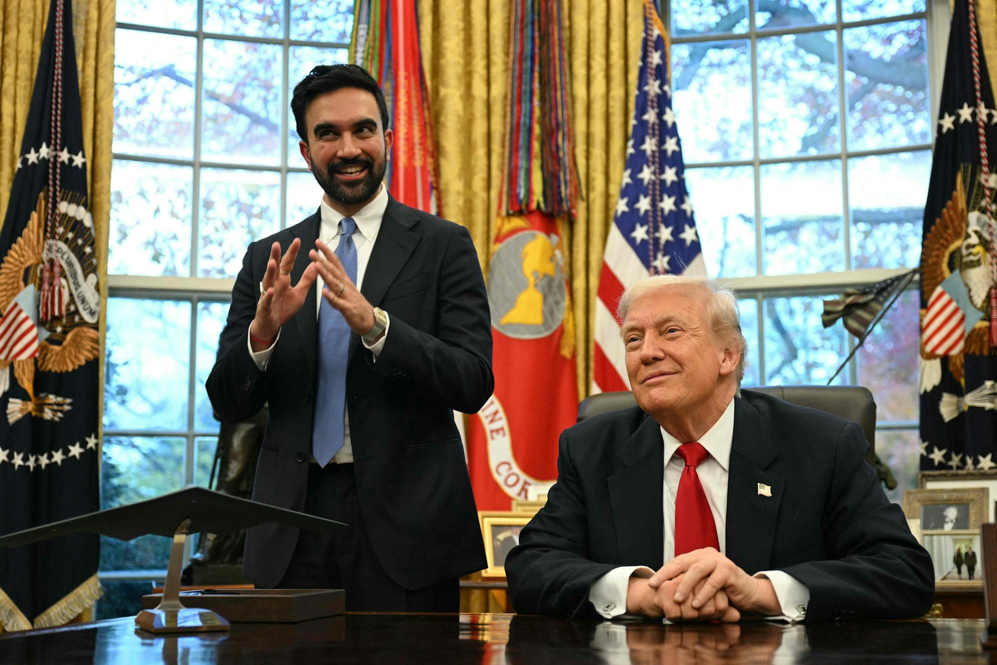 US-Präsident Donald Trump (r) und der gewählte Bürgermeister von New York City, Zohran Mamdani, gaben sich im Oval Office überraschend charmant.