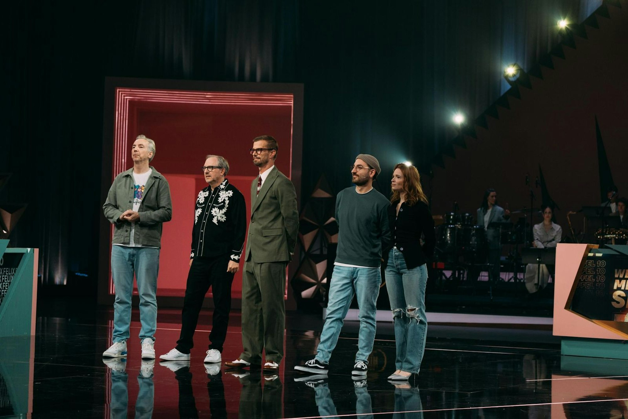 Ein Taktik-Spiel stellt die Promis vor kaum überwindbare Hürden.
(Bild: Joyn)