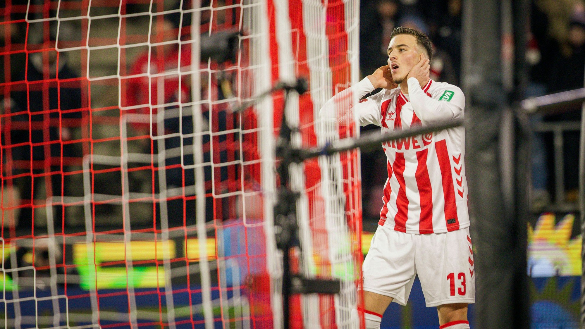 Said El Mala hatte ein frühes 3:4 auf dem Fuß, traf jedoch nur den Pfosten.