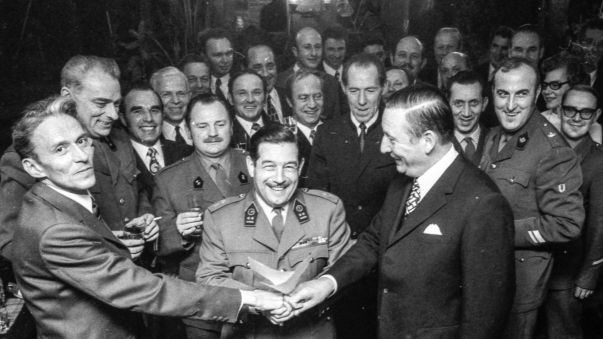 Das historische Foto zeigt Viktor Neels bei der Eröffnung der Dreiborner Sportanlage.