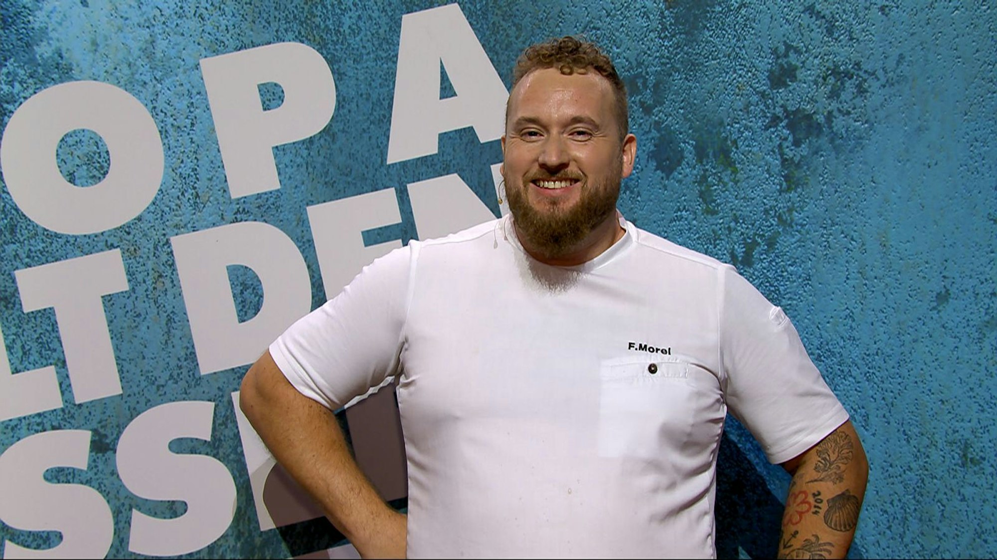 Im zweiten Duell forderte der zweifache Sternekoch Frédéric Morel Henssler zu „Steinköhler mit Blumenkohl à la française und Pommes Soufflées“ heraus - und siegte einstimmig. (Bild: RTL)