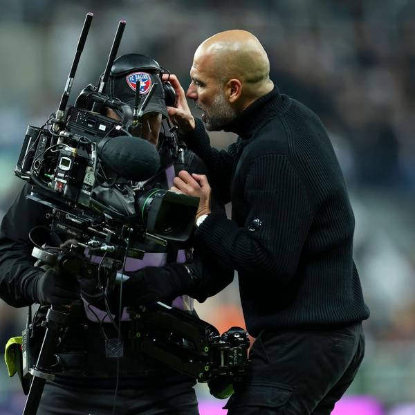 Newcastle United v Manchester City - Premier League Pep Guardiola complains to TV cameraman after the Premier League match between Newcastle United and Manchester City at St James Park on November 22, 2025 in Newcastle upon Tyne, England. Newcastle upon Tyne St. James Park England United Kingdom PUBLICATIONxNOTxINxUK Copyright: xEdxSykes/Sportsphoto/APLx 14142277