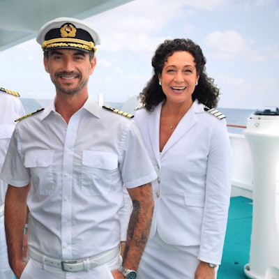 Kapitän Max Parger (Florian Silbereisen), Hoteldirektorin Hanna Liebhold (Barbara Wussow) und Martin Grimm (Daniel Morgenroth).