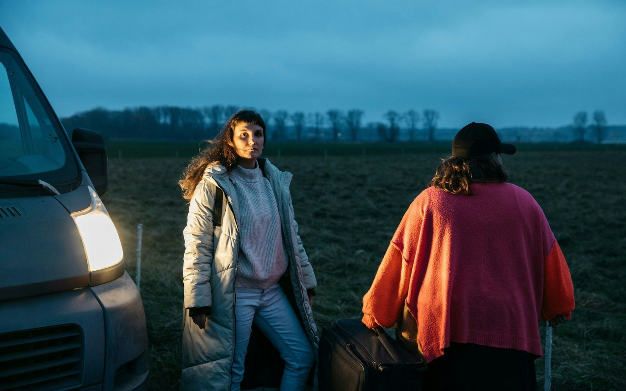 Miriam Peters (35) hilft Frauen, die von ihrem Partner misshandelt werden, bei der Flucht. (Bild: ZDF/Hanna Lenz)