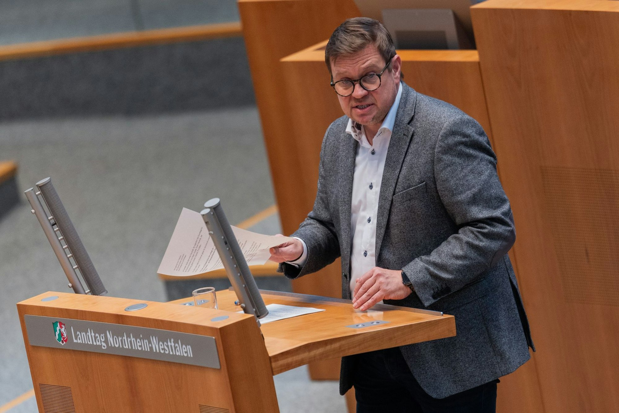 Die SPD-Opposition lässt kein gutes Haar am Haushaltsentwurf der nordrhein-westfälischen Landesregierung für das kommende Jahr.