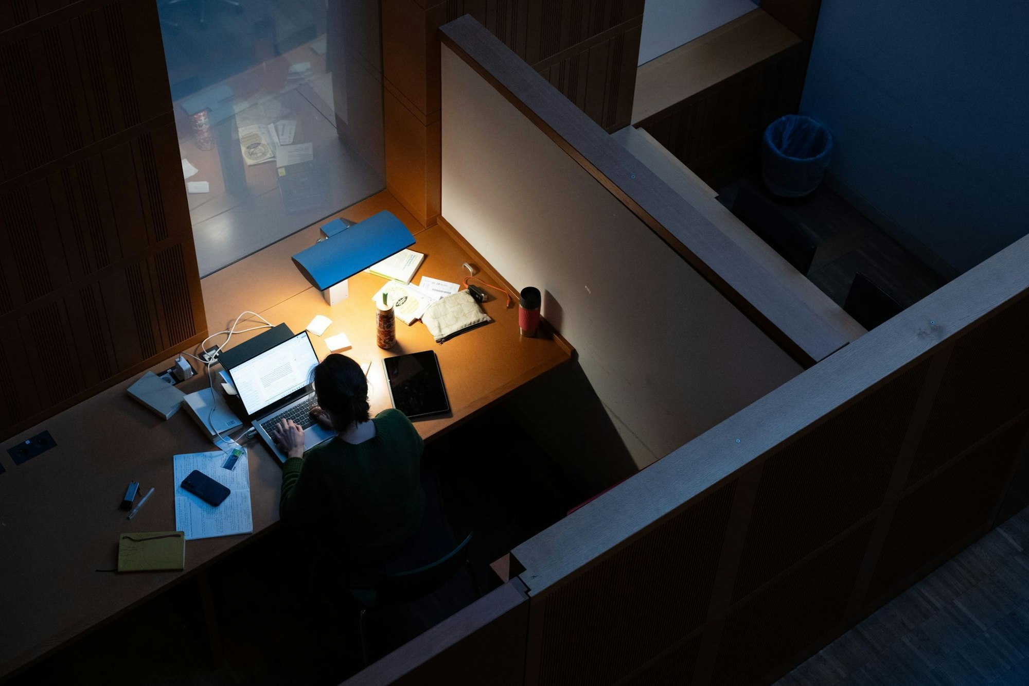 58 Prozent fühlen sich durch Schule, Studium oder den Beruf gestresst. (Symbolbild)