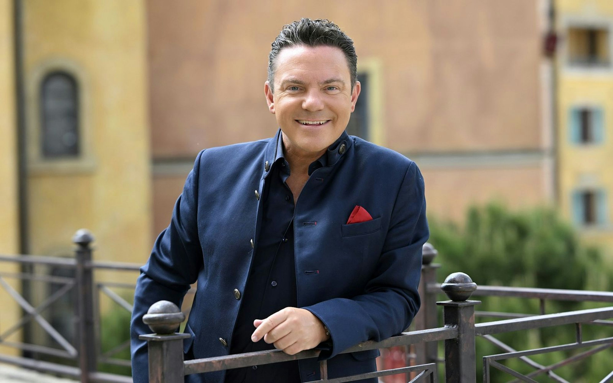 Am 26. November ist Stefan Mross 50 Jahre alt geworden. Der Moderator, Sänger und Trompeter steht seit seinem 13. Lebensjahr im Rampenlicht. (Bild: SWR/Wolfgang Breiteneicher)