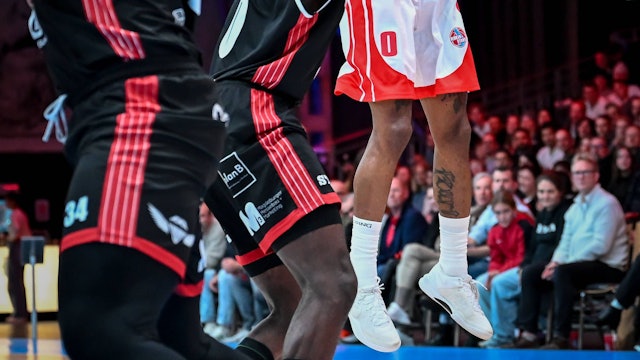 Barmer 2. Basketball Bundesliga ProA: Rheinstars Köln vs. SBB Baskets Wolmirstedt, 10.11.2025 Cedric Cezell Russell Jr. RheinStarsKöln 0, Barmer 2. Basketball Bundesliga ProA: Rheinstars Köln vs. SBB Baskets Wolmirstedt am 10.11.2025 in der Motorworld Köln in Koeln Nordrhein-Westfalen *** Barmer 2 Basketball Bundesliga ProA Rheinstars Köln vs SBB Baskets Wolmirstedt, 10 11 2025 Cedric Cezell Russell Jr RheinStarsKöln 0 , Barmer 2 Basketball Bundesliga ProA Rheinstars Köln vs SBB Baskets Wolmirstedt on 10 11 2025 at Motorworld Köln in Cologne North Rhine-Westphalia Copyright: xBEAUTIFULxSPORTS/Mueller-Laschetx