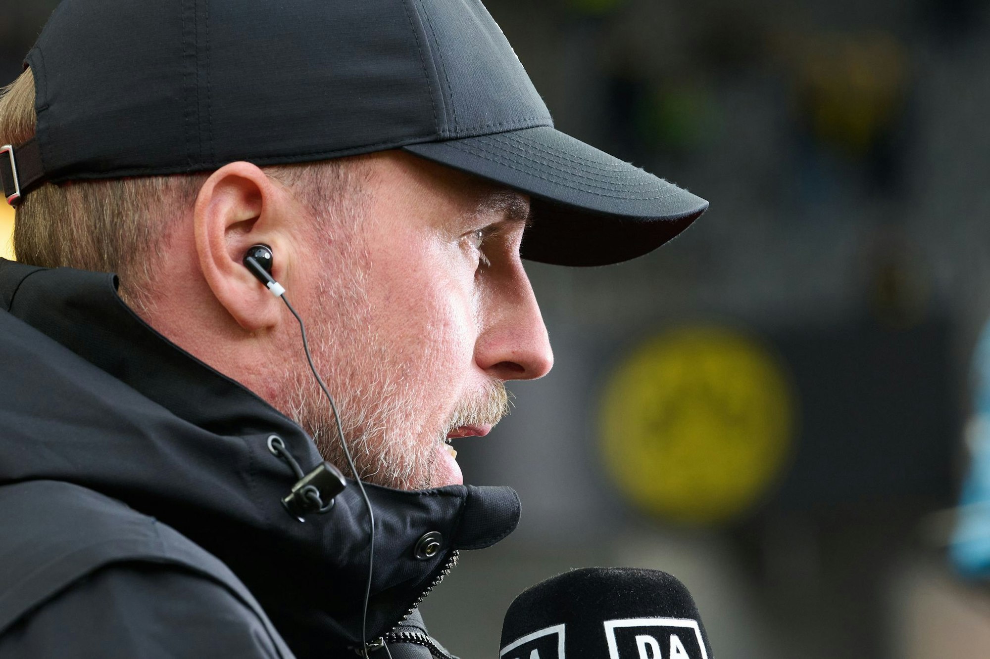 Die Reise von Sebastian Hoeneß und dem VfB Stuttgart lief anders als geplant.