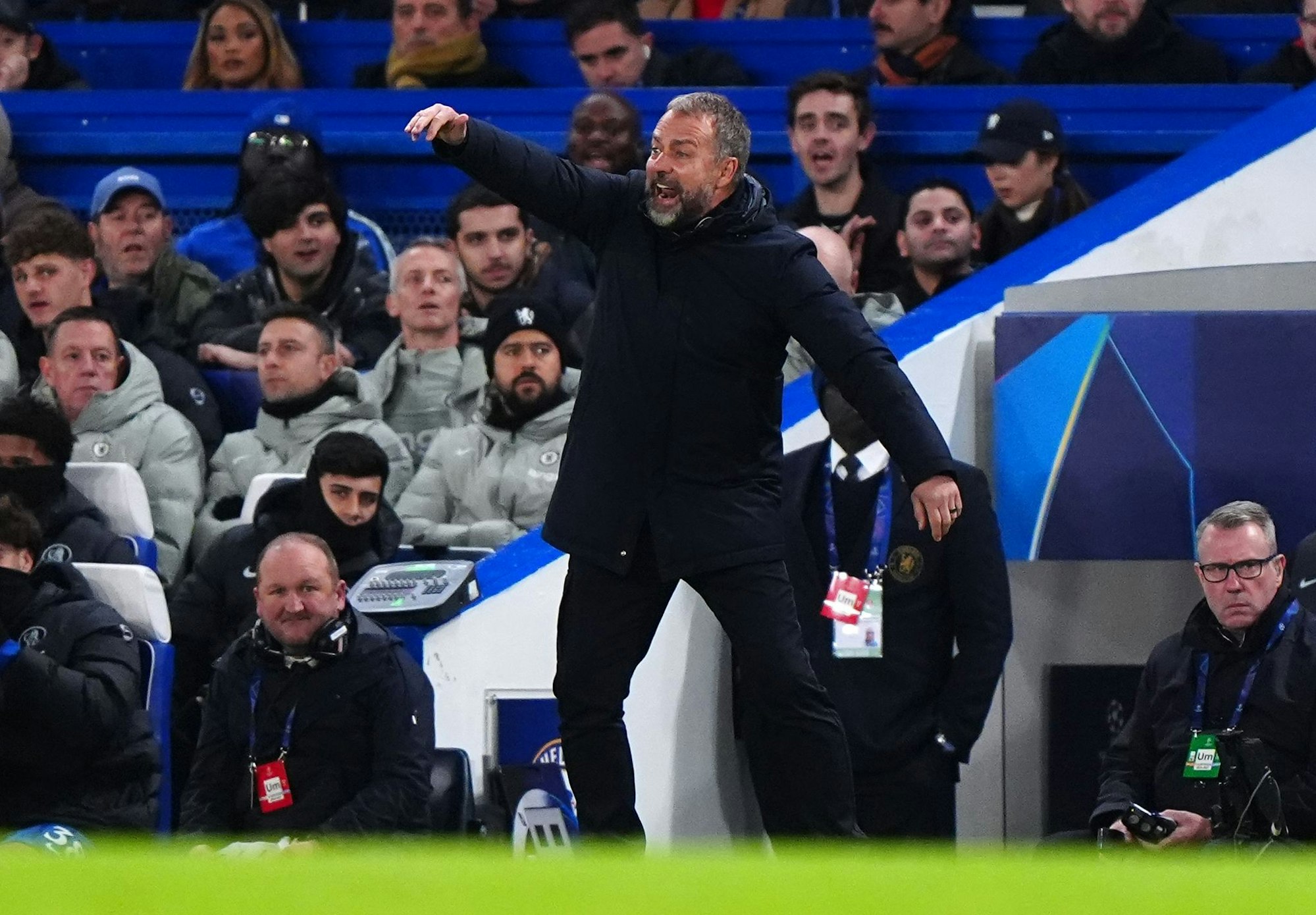 Hansi Flick versicherte nach der Pleite in London, man werde künftig ein verbessertes Barça sehen.