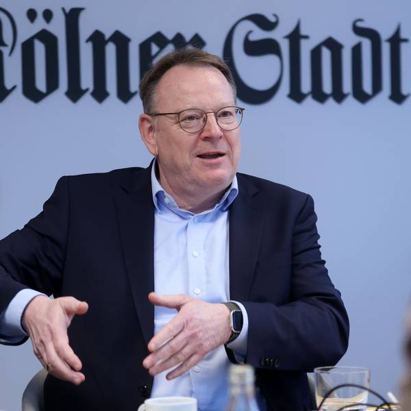 Kölns Oberbürgermeister Torsten Burmester im Gespräch beim „Kölner Stadt-Anzeiger“.