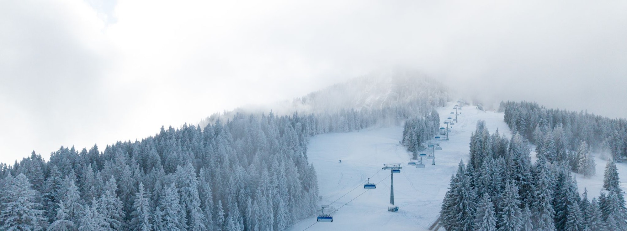 Neue Sessel in Garmisch: Die Kreuzwanklbahn ist nun ein Achter-Lift.