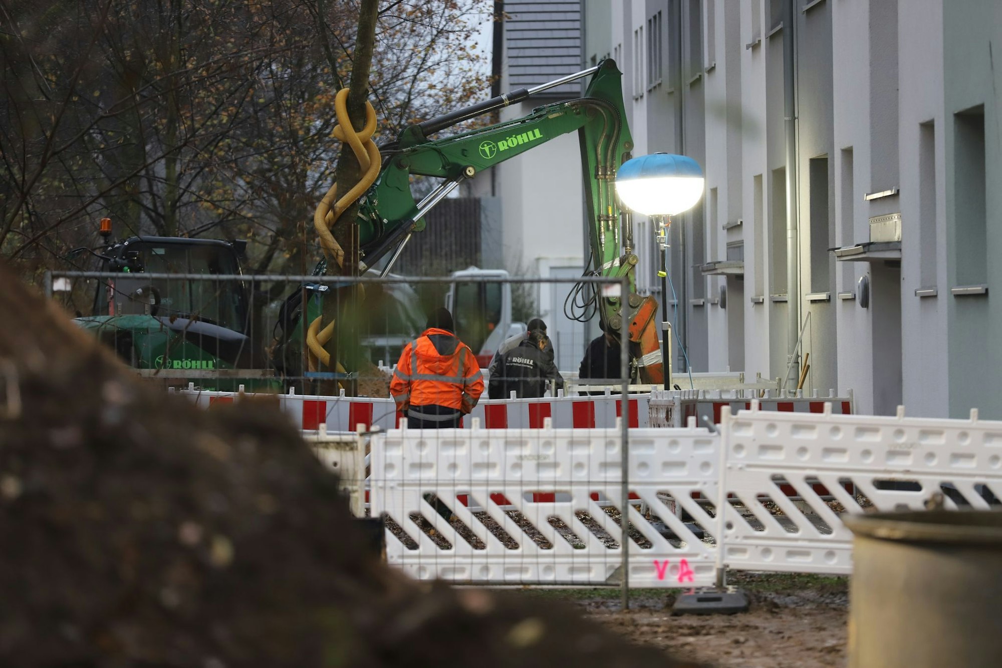 Der Fundort von zwei Weltkriegsbomben in Köln liegt direkt an Wohnhäusern im Stadtteil Köln-Gremberghoven.