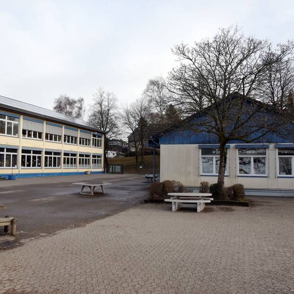 Das Foto zeigt die Grundschule Mühlenberg.