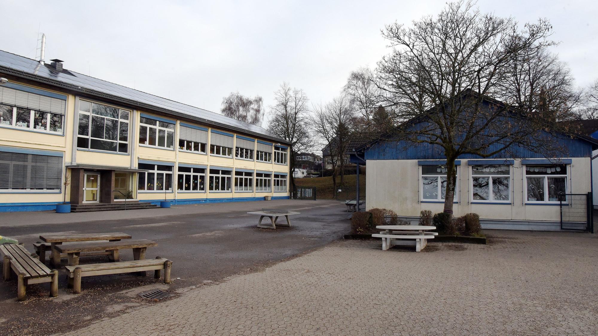 Das Foto zeigt die Grundschule Mühlenberg.