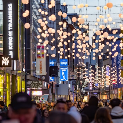 Die Weihnachtsbeleuchtung auf der Hohe Straße.
