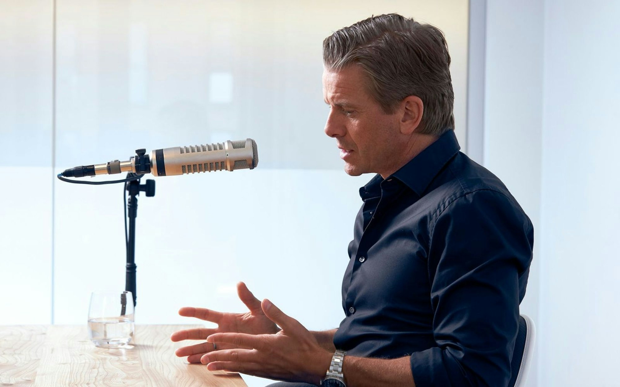 Markus Lanz spricht im Podcast „Lanz & Precht“ über den US-Friedensplan für den Ukraine-Krieg. (Bild: ZDF / Christian Bruch)