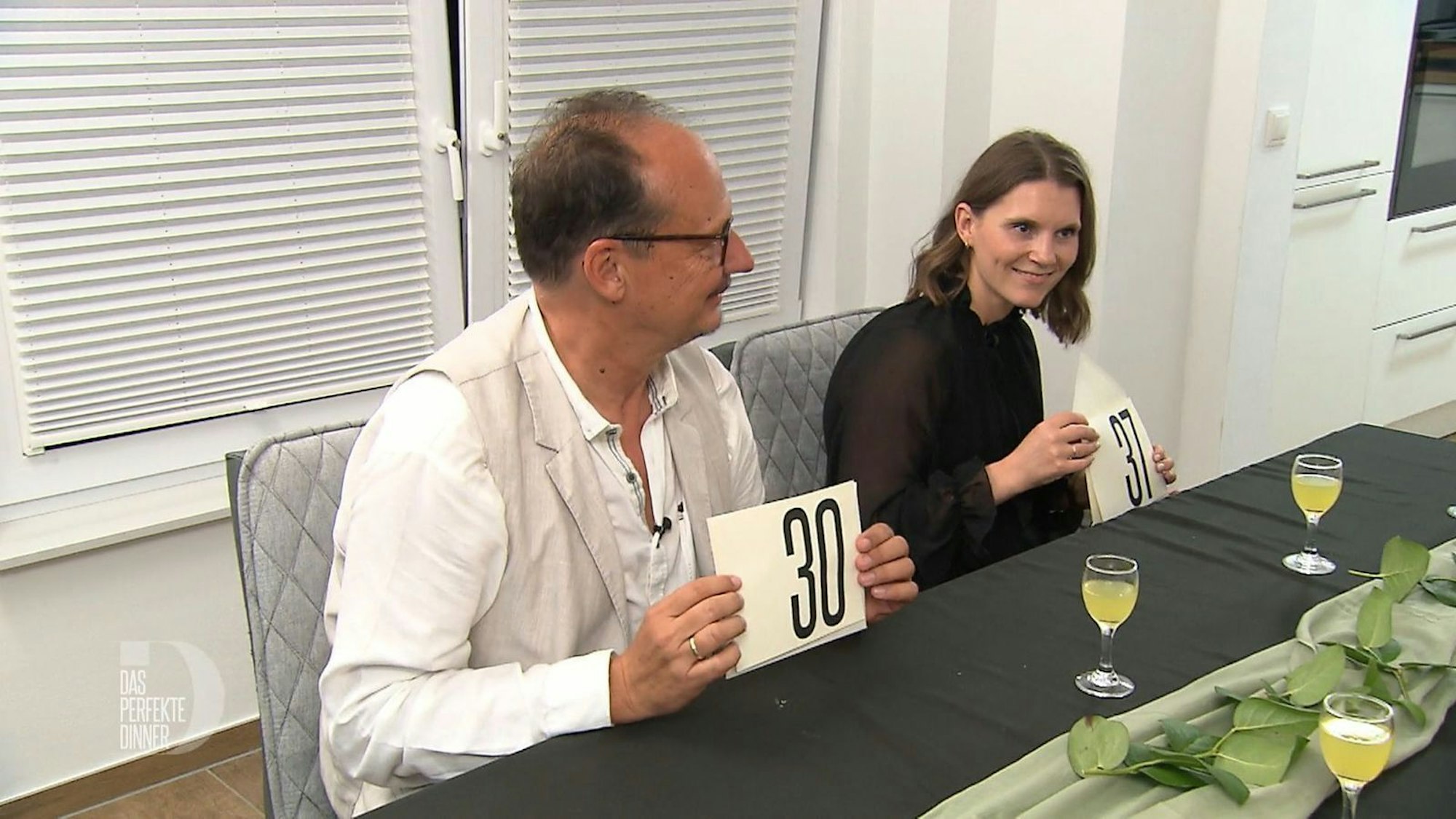 Dass Clara mit 37 Punkten die Dinner-Woche gewinnt, findet sie einfach nur „krass“.
(Bild: RTL)