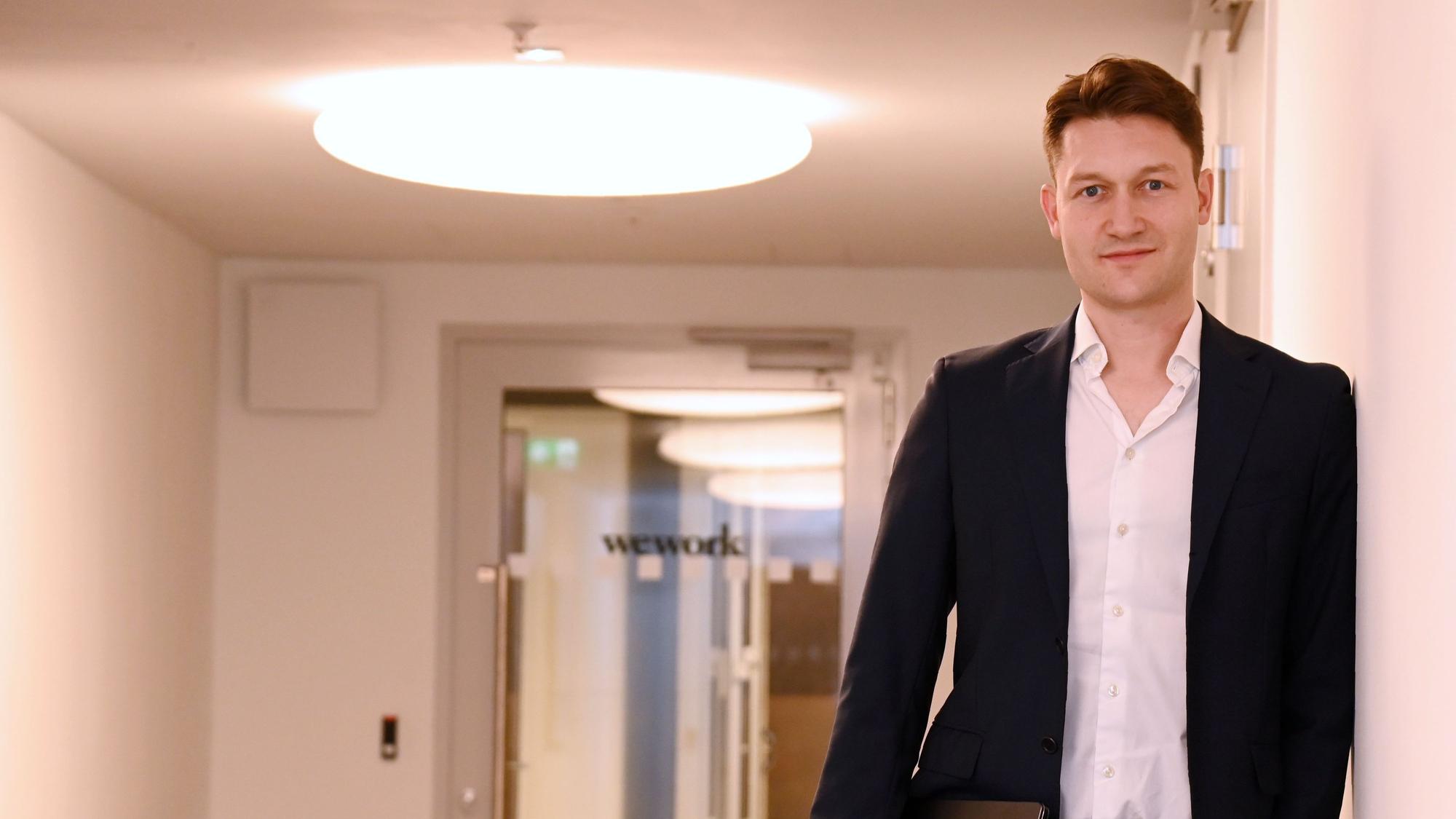 Max Bachem ist Geschäftsführer von Xaver. Seine Büroräume hat das Kölner Start-up mit 24 Beschäftigten in den Wallarkaden am Rudolfplatz bezogen.
