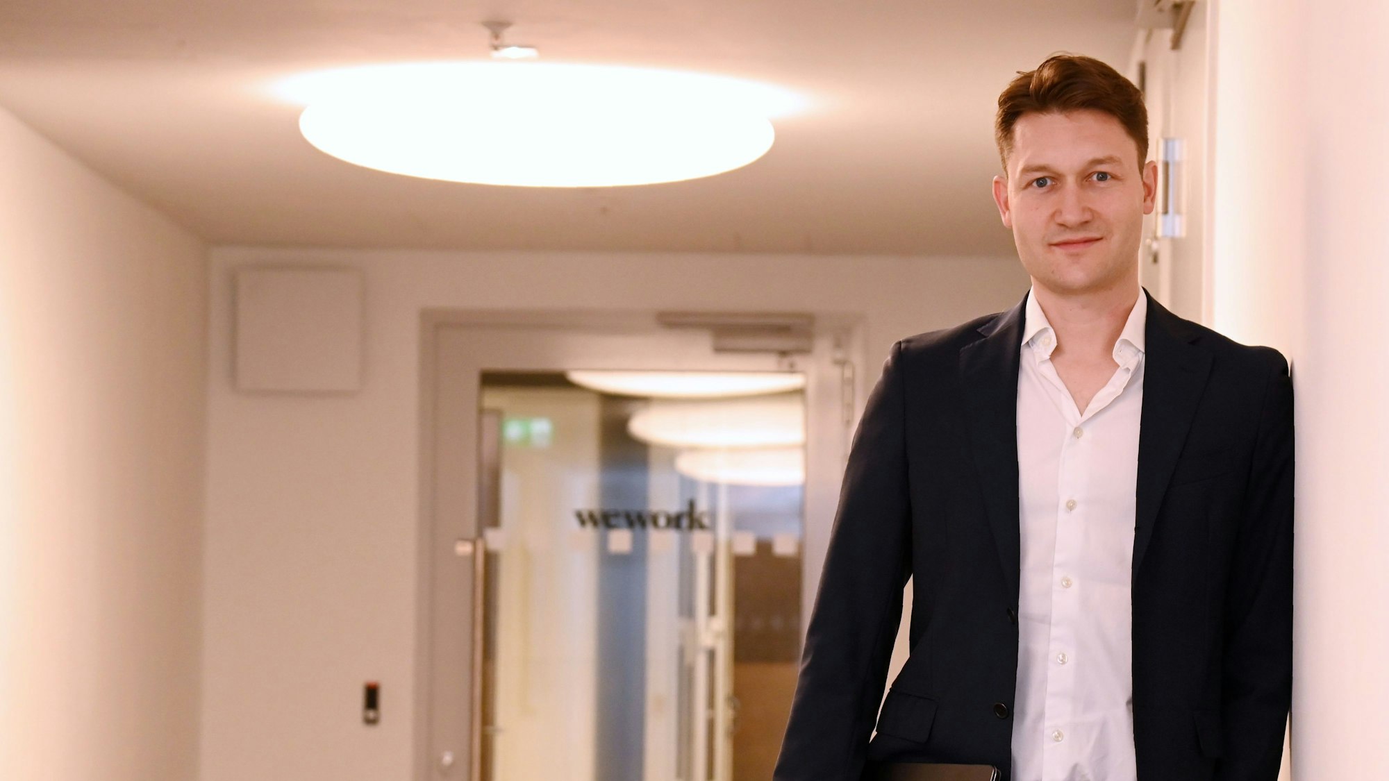 Max Bachem ist Geschäftsführer von Xaver. Seine Büroräume hat das Kölner Start-up mit 24 Beschäftigten in den Wallarkaden am Rudolfplatz bezogen.