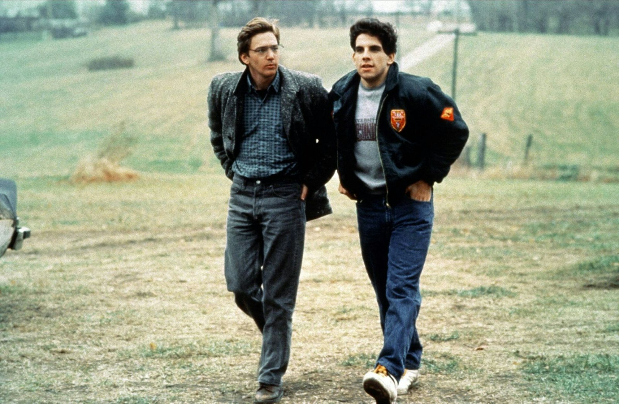 Seinen internationalen Durchbruch feiert Stiller (rechts) erst Ende der 90er-Jahre. Davor war er unter anderem im Coming-of-Age-Film „Zärtliche Liebe“ (1988) zu sehen. (Bild: IMAGO / Allstar)