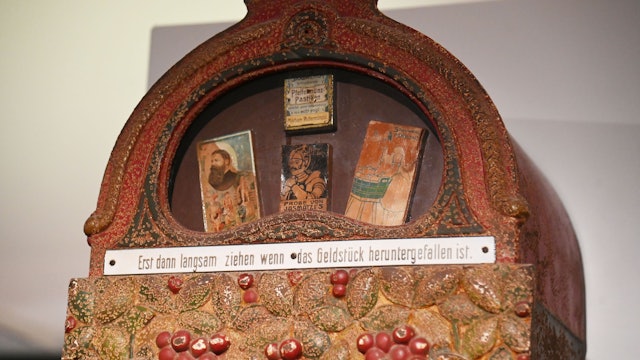 Stollwerck-Schokoladenautomat (Ausschnitt) im Kölner Stadtmuseum
