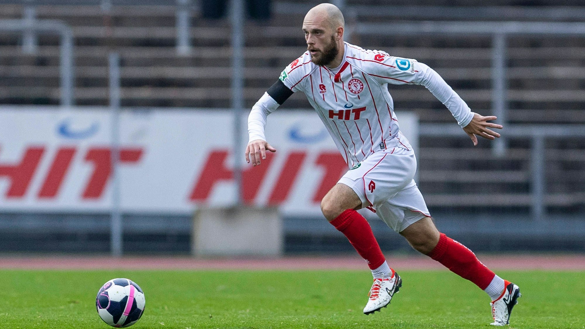 Regionalliga West: Fortuna Köln - SC Paderborn U21, U 21 09.11.2025 Adrian Stanilewicz Fortuna Köln, 20. Regionalliga West, Fortuna Köln - SC Paderborn U21, 15. Spieltag, am 09.11.2025, Südstadion, Köln *** Regionalliga West Fortuna Köln SC Paderborn U21, 09 11 2025 Adrian Stanilewicz Fortuna Köln, 20 Regionalliga West, Fortuna Köln SC Paderborn U21, 15 Matchday, on 09 11 2025, Südstadion, Cologne Copyright: xBEAUTIFULxSPORTS/Meuselx