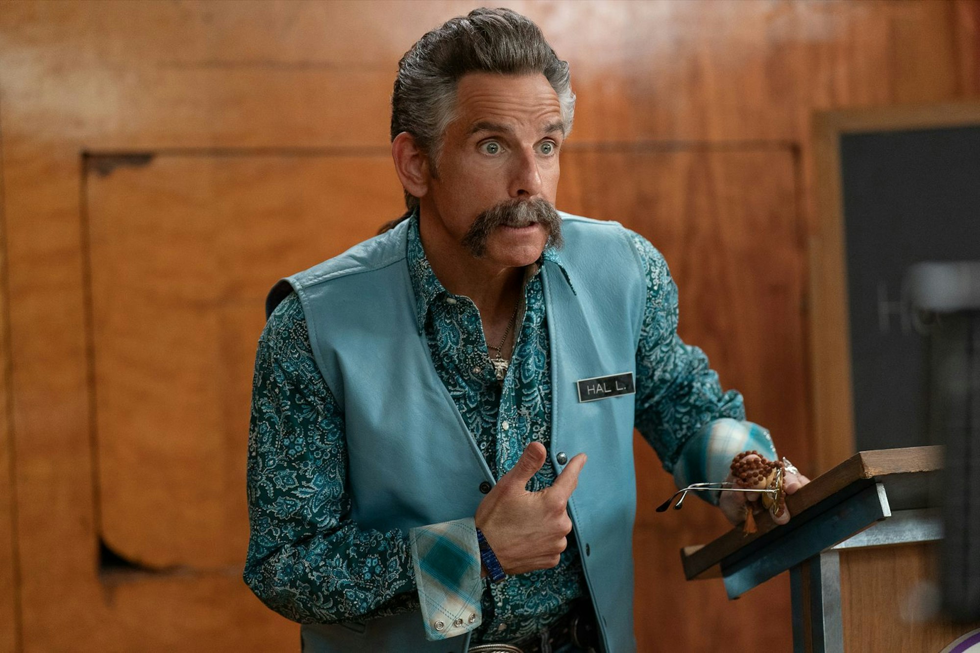 Jüngst stand Stiller für die Komödie „Happy Gilmore 2“ (2025) zusammen mit Schauspielkollege Adam Sandler vor der Kamera. (Bild: Scott Yamano/Netflix)