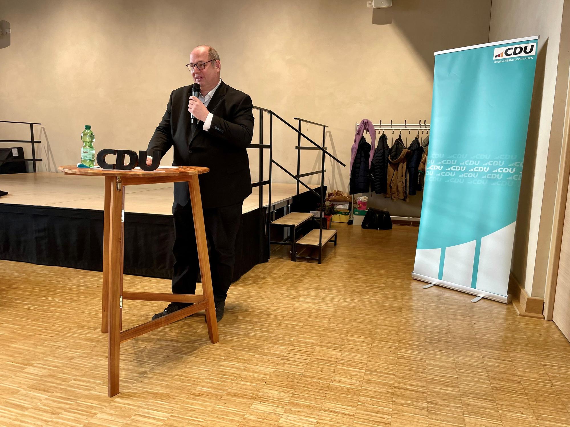 Stefan Hebbel erzählte den Mitgliedern von seinen ersten Wochen im Amt.