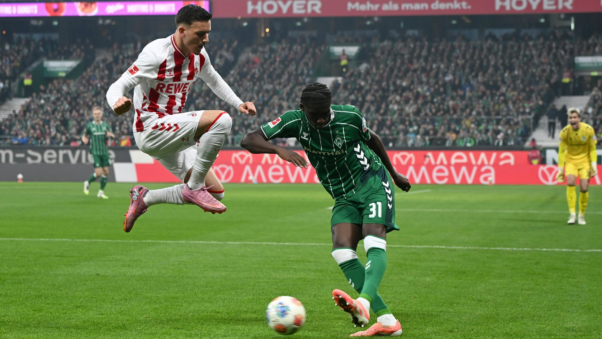 Said El Malaund Karim Coulibaly im Zweikampf.