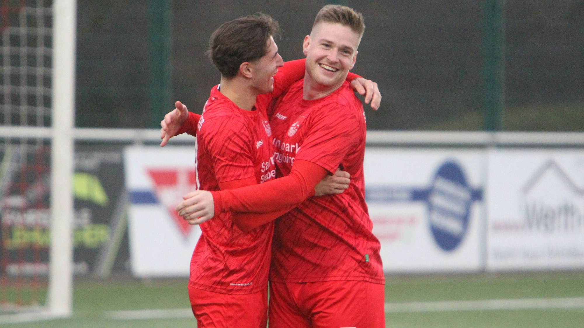 Nils Lokotsch (rechts)