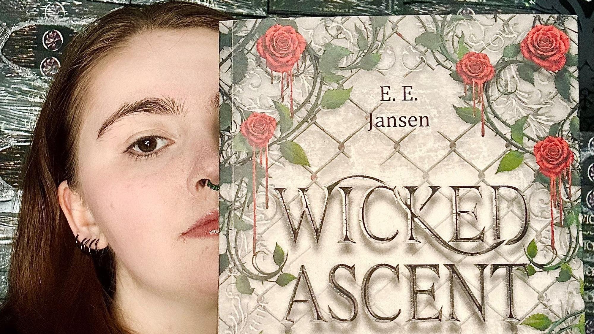 Mit „Der Aufstieg“ hat Elena Jansen aus Manfort den zweiten und letzten Teil ihrer „Wicked Ascent“-Reihe herausgebracht.