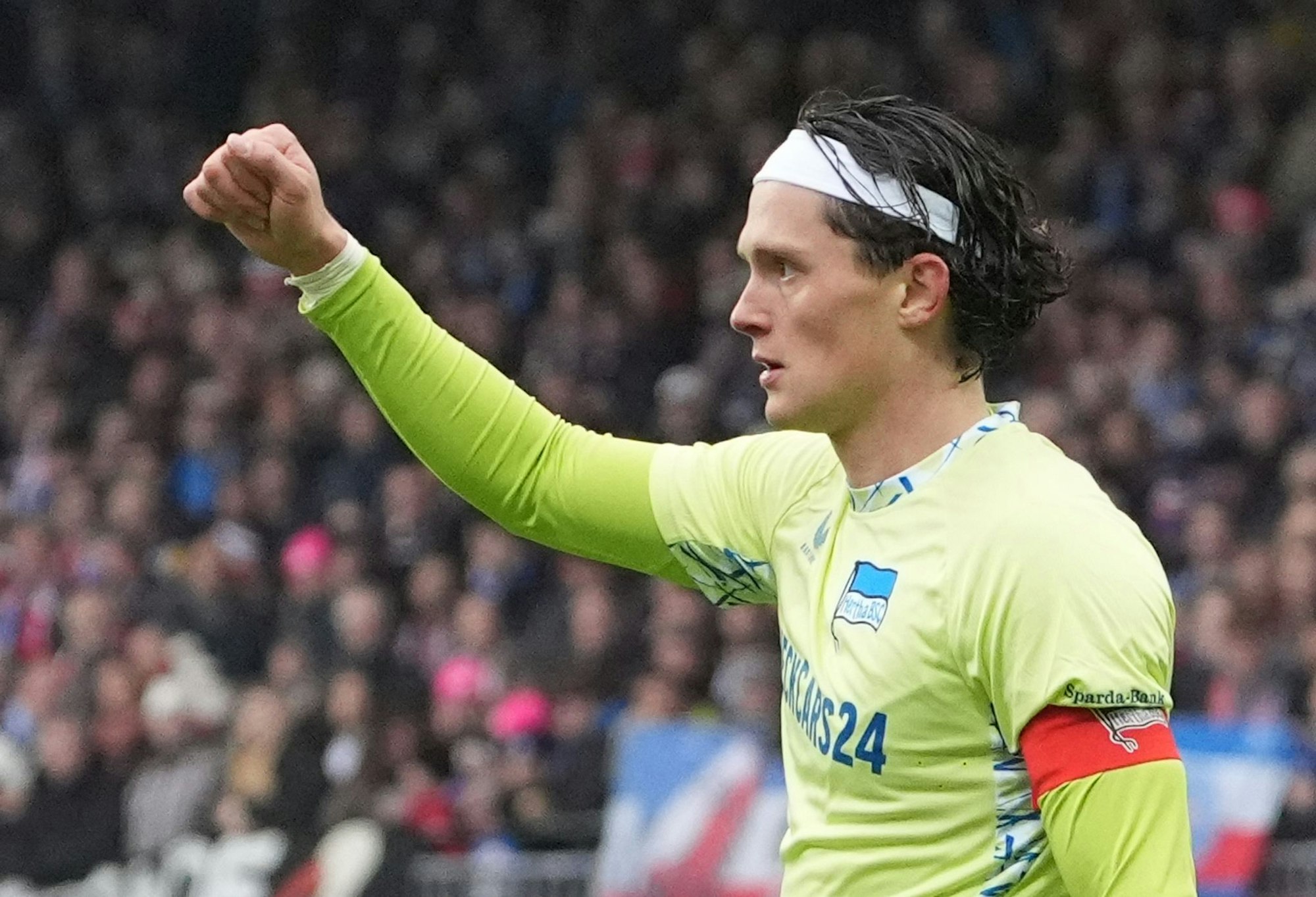 Sieg zum Geburtstag: Fabian Reese beschenkt sich mit dem nächsten Dreier.