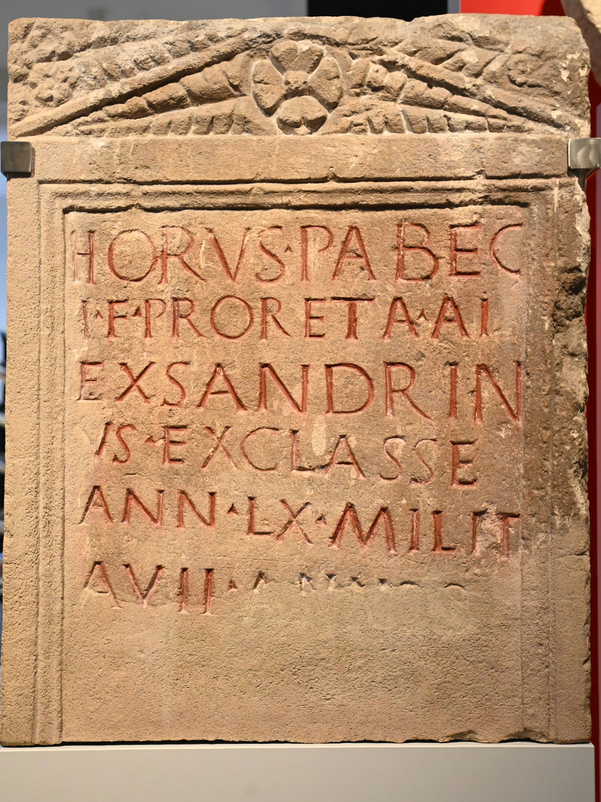 Grabstein des Untersteuermanns Horus