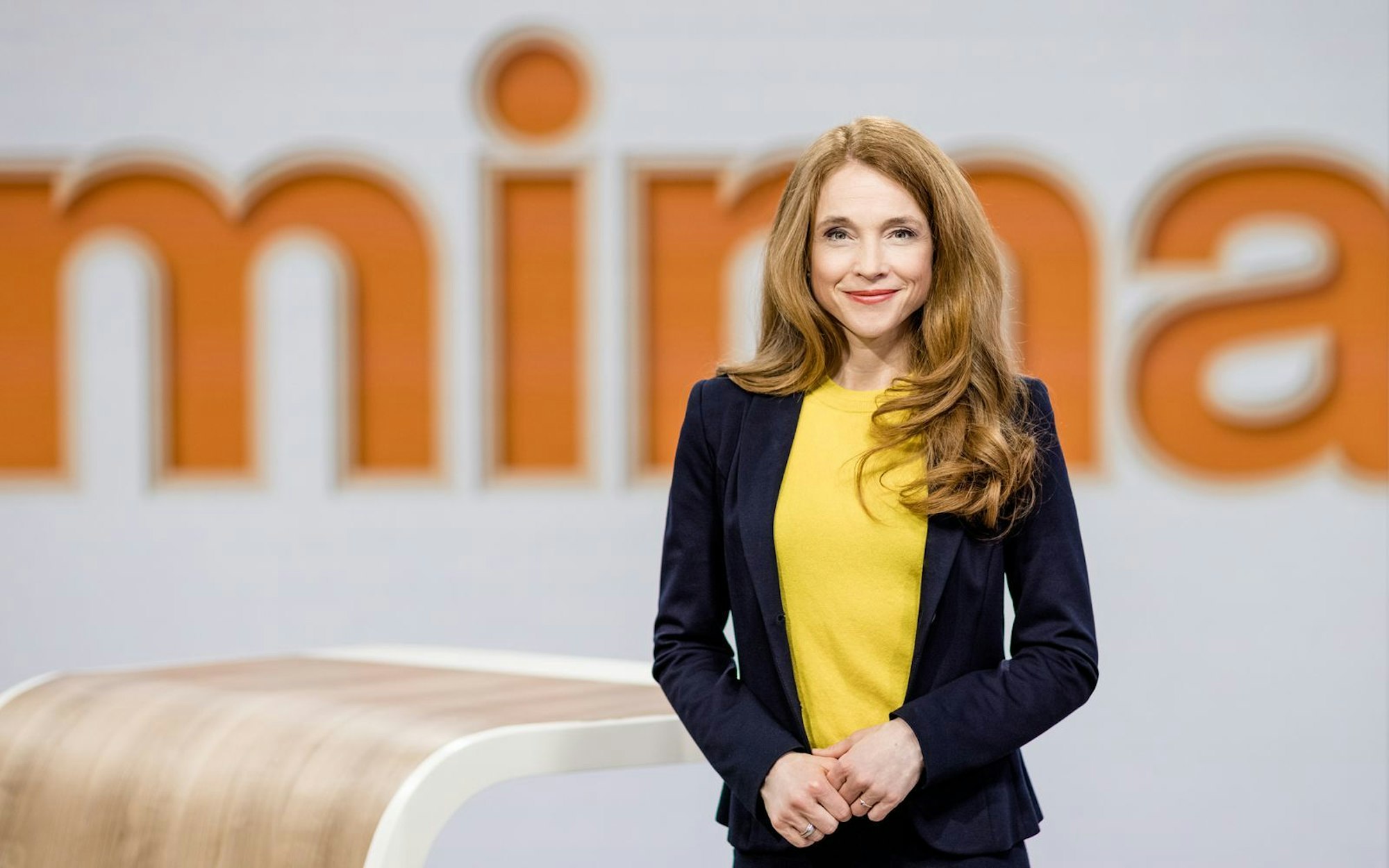 Miriam Meinhardt moderiert das ZDF-“Mittagsmagazin“ - ab sofort schon ab 12 Uhr. (Bild: ZDF / Thomas Kierok)