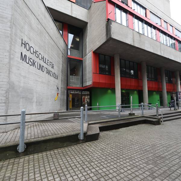 13.02.2025, Köln: In der Straße Unter Krahnenbäumen ist die Musikhochschule. Foto: Arton Krasniqi