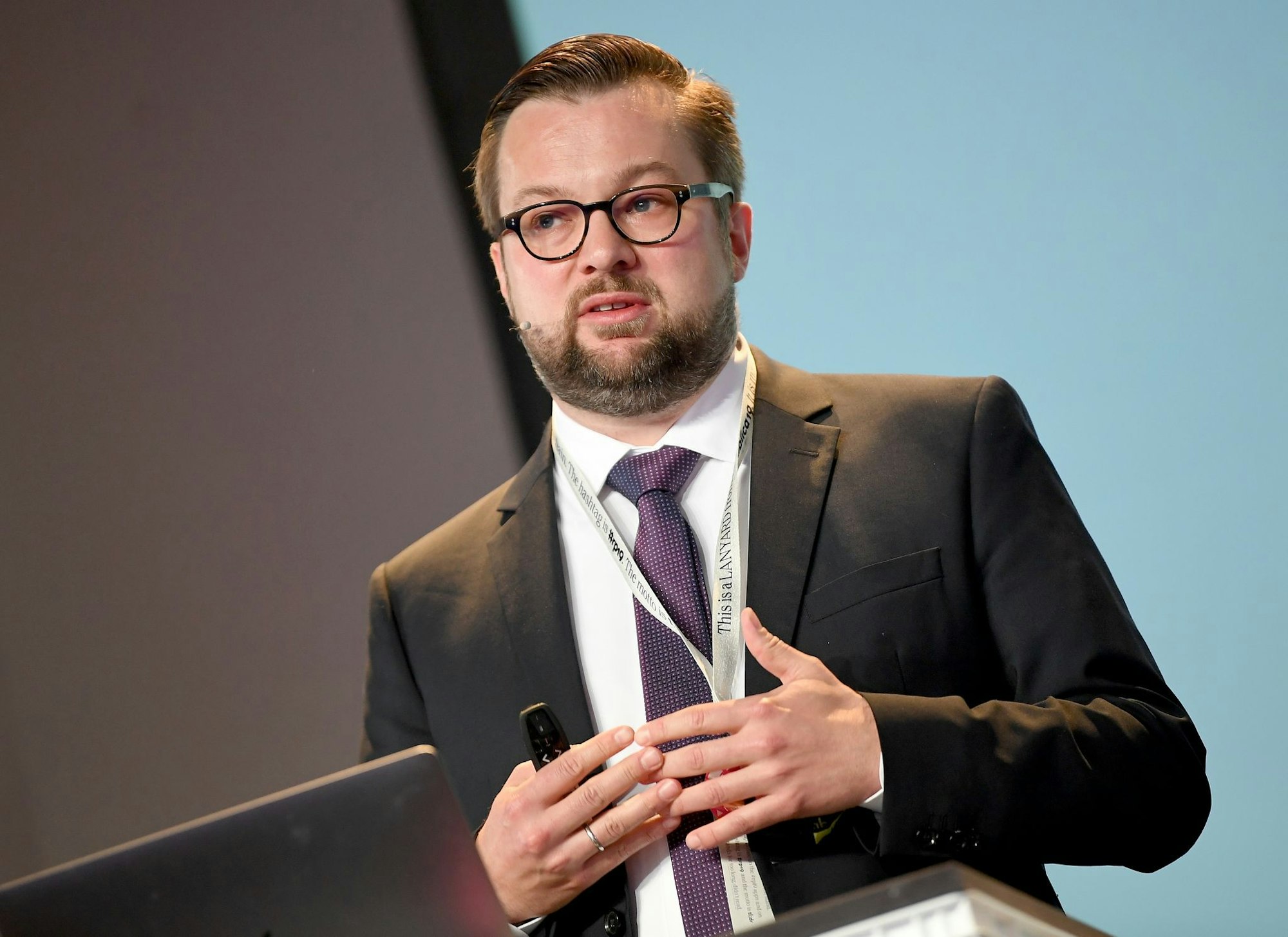 Oliver Nachtwey geht gemeinsam mit Carolin Amlinger der wachsenden Sehnsucht nach autoritärer Herrschaft nach. (Archivbild)