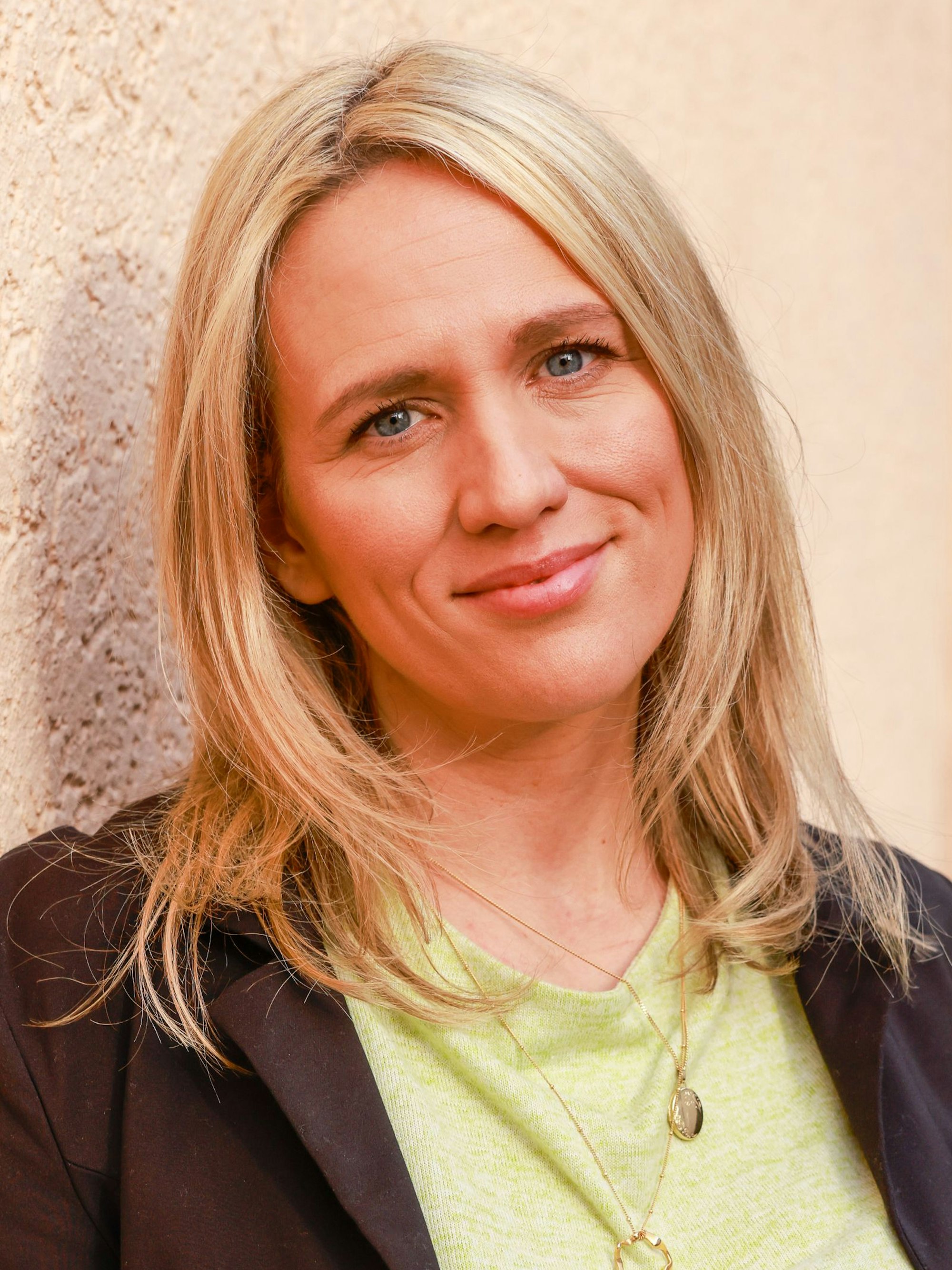 Das Bild zeigt die Strafrechtsprofessorin Elisa Hoven. Foto: Julia Zoooi