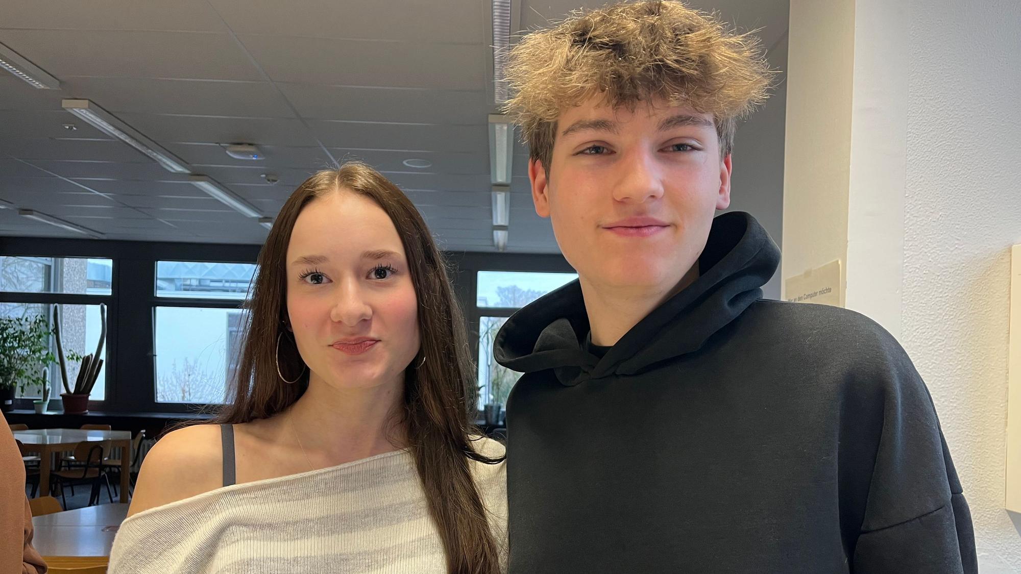 Schülervertreter Malte Placke und Julia Schenk.