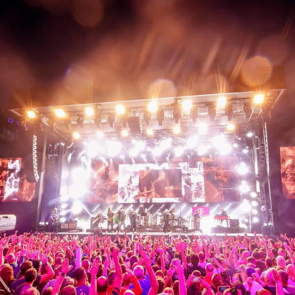 Die deutsche Hip-Hop-Band Die Fantastischen Vier bei einem Konzert 2024 in Köln.