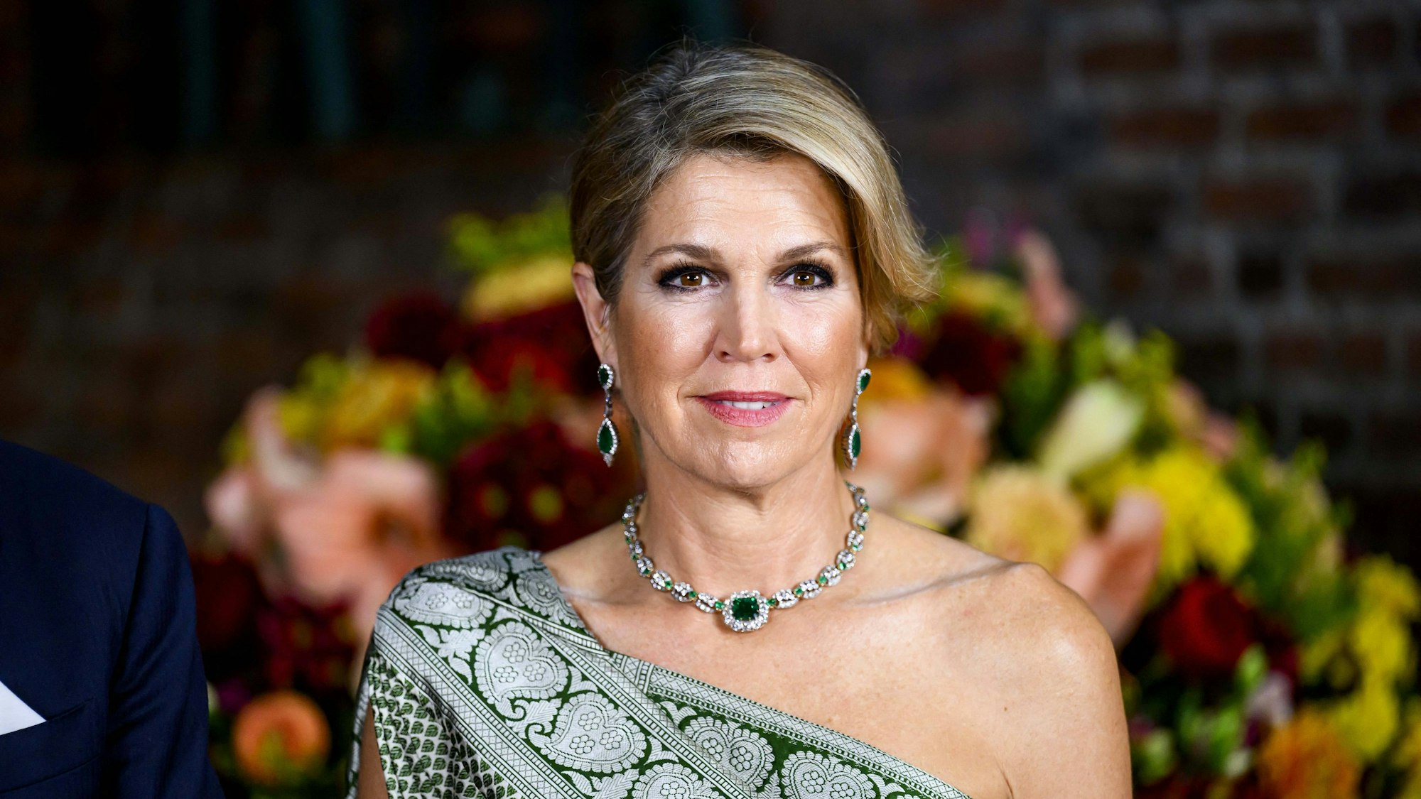 Königin Máxima posiert für Fotografen.