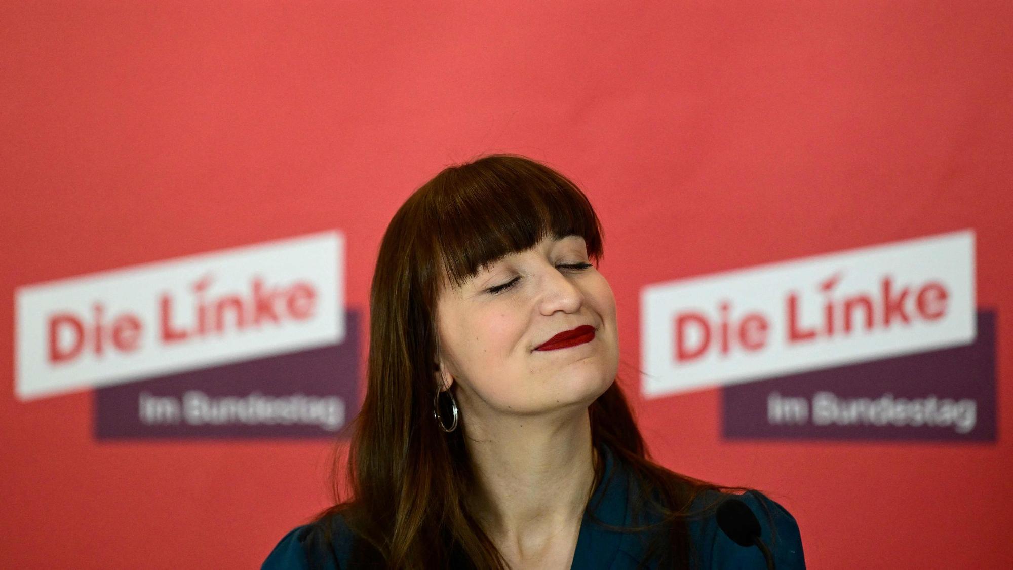 Linken-Chefin Heidi Reichinnek hat eine Enthaltung der Linken-Fraktion bei der Abstimmung über das Rentenpaket angekündigt. (Archivbild)