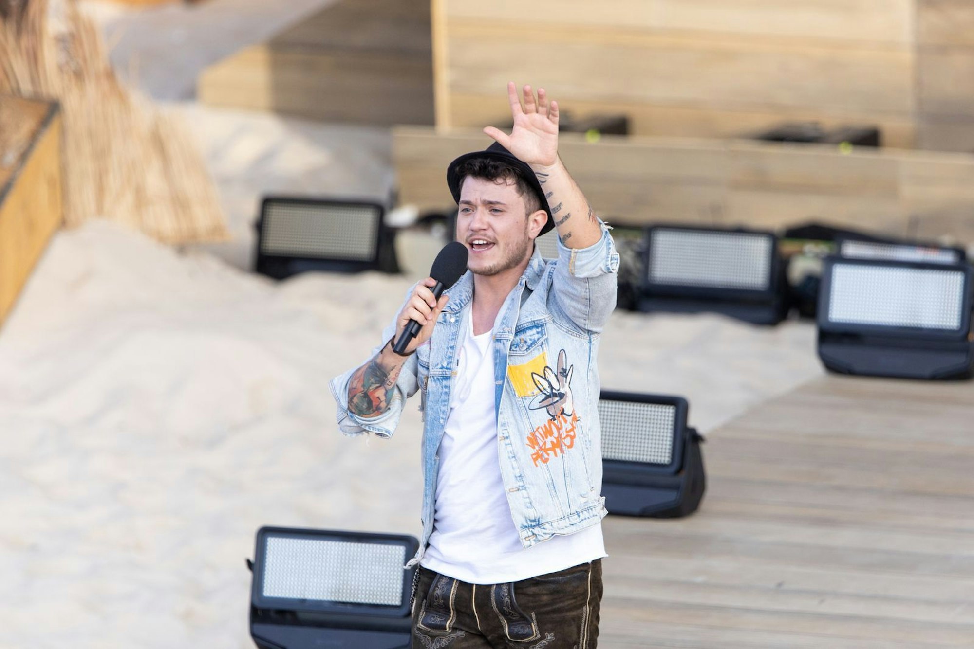 Max Weidner hat gegen seine Schlagerkollegen ausgeteilt. (Bild: 2022 Getty Images/Joshua Sammer)