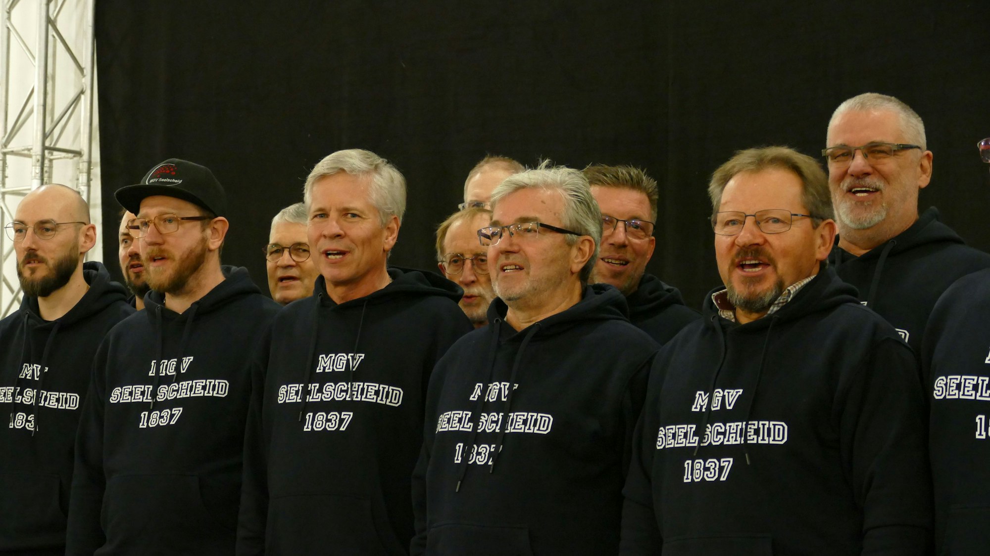 Der MGV Seelscheid besteht seit 1837 und probt in der Grundschule Am Wenigerbach.